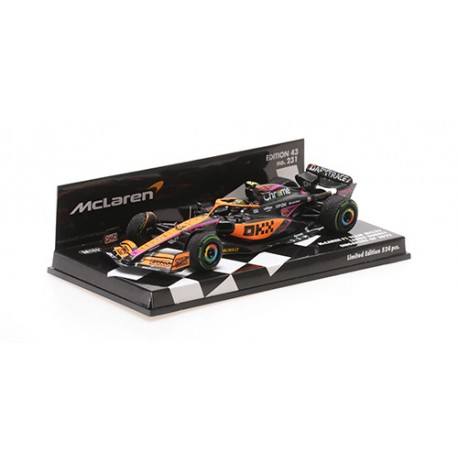 McLaren Mercedes MCL36 4 F1 Singapour 2022 Lando Norris Minichamps 537226004
