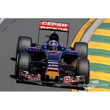 Toro Rosso Renault STR10 F1 2015 Carlos Sainz Minichamps 117150055