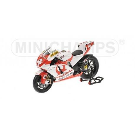 Ducati Desmo16 GP7 Moto GP 2007 Alex Barros Minichamps 122070004
