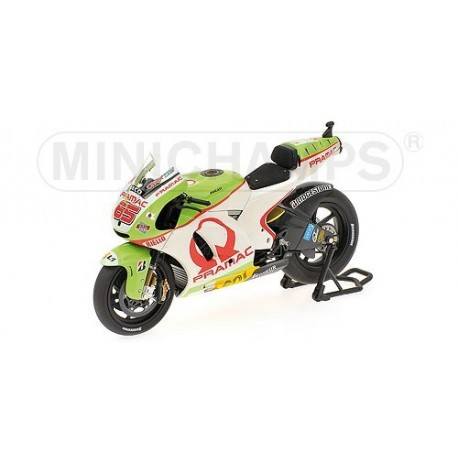 Ducati Desmosedici GP11 Moto GP Qatar 2011 Loris Capirossi Minichamps 123110065