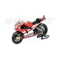 Ducati Desmosedici GP11 Moto GP 2011 Nicky Hayden Minichamps 123110069