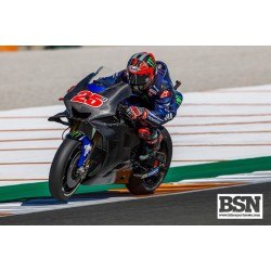 Fabio Quartararo Yamaha M1 n° 20 Champion du Monde Moto GP 2021 1/18 Maisto  M36373