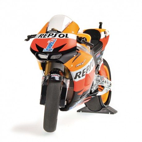 Honda RC213V Moto GP 2012 Casey Stoner Minichamps 122121101