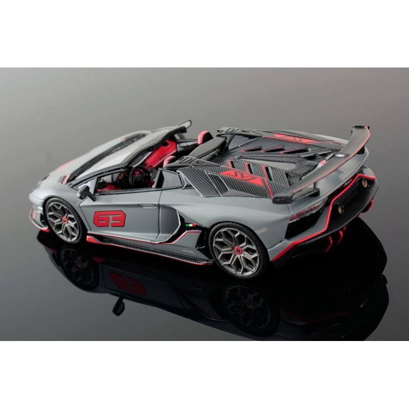 Looksmart Lamborghini Aventador svj