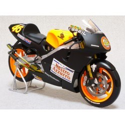 Honda NSR 500 GP 500 2000 Valentino Rossi Minichamps 122006186