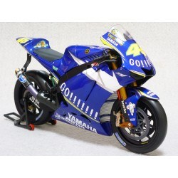 Yamaha YZR-M1 Moto GP 2005 Valentino Rossi Minichamps 122053046