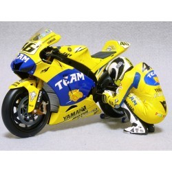 FIGURINES VALENTINO ROSSI - WORLD CHAMPION MOTO GP 2001 - LITTLE BOLIDE