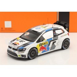 Volkswagen Polo R WRC with night lights 9 Rallye de Catalogne 2013 Mikkelsen - Markkula IXO 18RMC070C