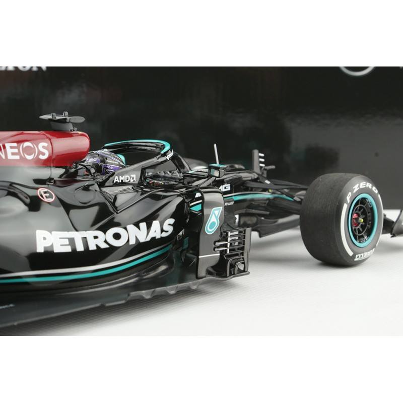 Minichamps 1:43 Mercedes-AMG Petronas Formula One Team W12 E Performance-Lewis  Hamilton-Bahrain GP 2021 Voiture Miniature de Collection, 410210144,  Black/Green : : Jeux et Jouets