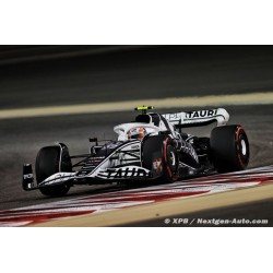 Alpha Tauri Red Bull AT03 22 Yuki Tsunoda F1 Grand Prix de Bahrain 2022 Minichamps 417220122