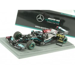 Mercedes AMG F1 W12 E Performance 44 F1 Grand Prix de Russie 100th Victory avec pitboard 2021 Lewis Hamilton Spark S7695