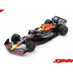Red Bull RB18 1 Max Verstappen F1 Winner Japon 2022 World Champion with board n1 Spark 18S774