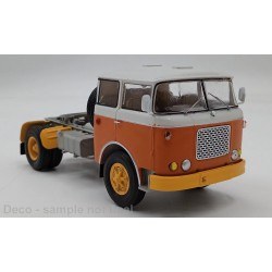 LIAZ 706 MTTN Orange IXO PCL47165
