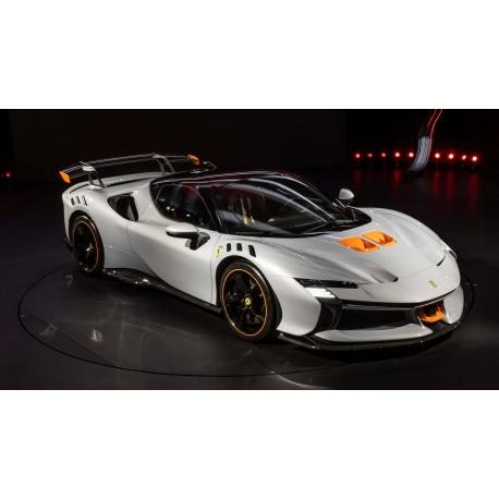 Ferrari SF90 XX Stradale Bianco Artico Looksmart LS551A