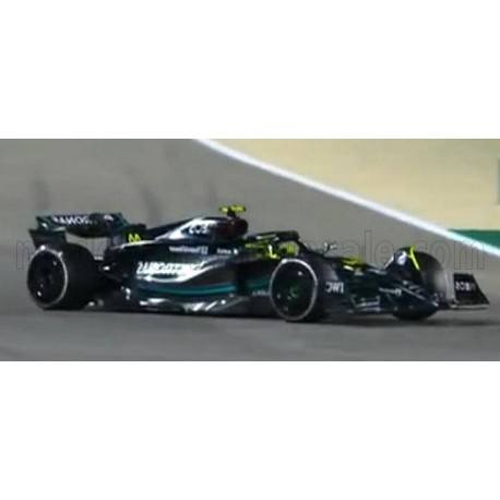 Mercedes AMG W14 E Performance 44 Lewis Hamilton F1 with driver and showcase 2023 Bburago BU28028-HAM