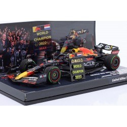 Red Bull RB18 1 F1 World Champion with pitboard Japon 2022 Max Verstappen Minichamps 413222801